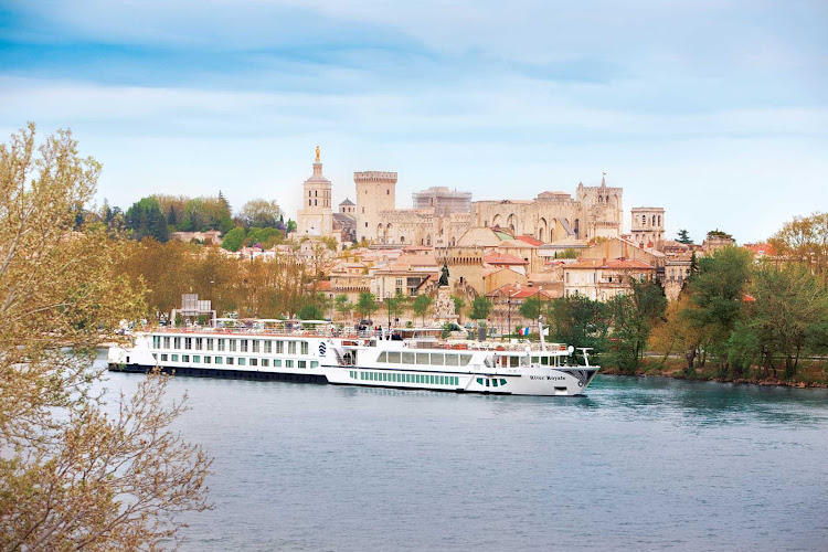 Discover the classic French enclave of Avignon on a cruise along the Rhône River aboard Uniworld. This city in the South of France served as the seat of the papacy in the 1300s.