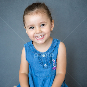 Happy smiles by Cristina Garganciuc - People Family