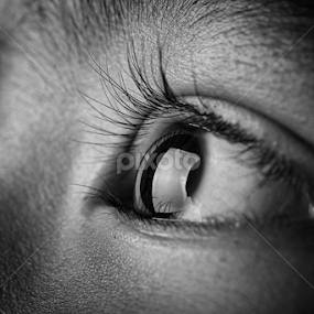 The Eyes by Irfan Hikmawan - Black & White Macro