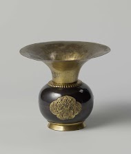 Kwispedoor behorend bij het Tonkinservies