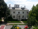 Follett Mansion