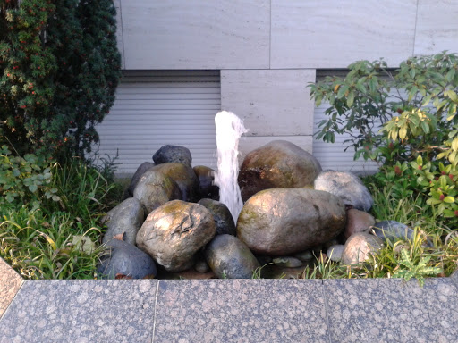 Portal - Naturbrunnen