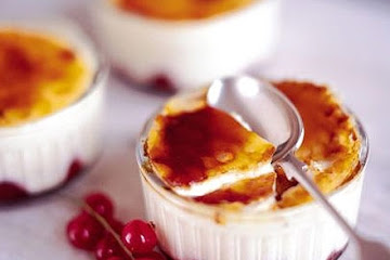 Summer berry brulée