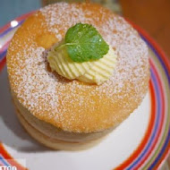 Uzna Omom 杏桃鬆餅屋
