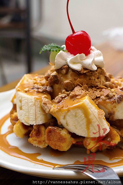 Chef's café 。人氣列日鬆餅開二店。熱呼呼鹹口味PANINI新登場