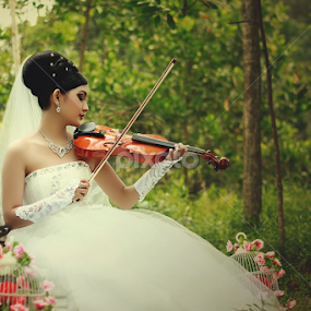 by Fauzhy Lestyawan - People Portraits of Women