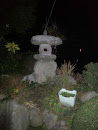 太平温泉の庭石