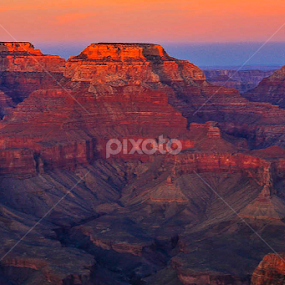 GOLDEN HORSE SHOE by Michael Rey - Landscapes Mountains & Hills