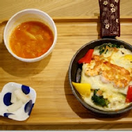 Uzna Omom 杏桃鬆餅屋