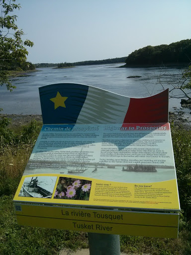 La Rivière Tousquet Tusket River Plaque