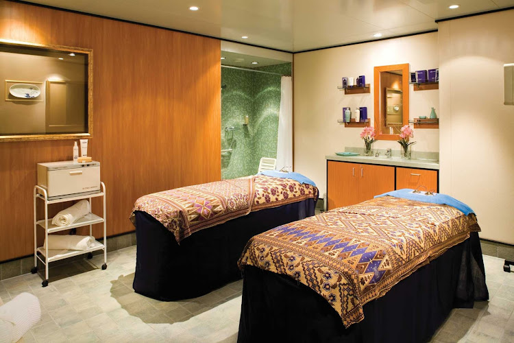 Stop in at the Yin & Yang Spa with your partner for soothing massages at the couples treatment room.