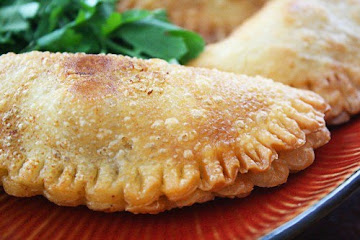 Easy Chicken Empanadas (Empanadas de Pollo)