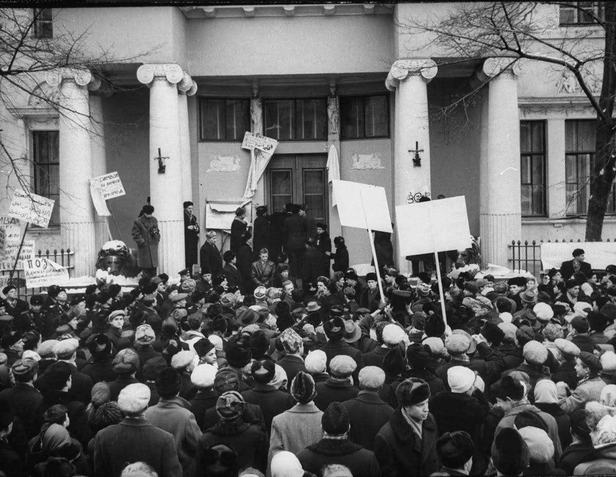 Patrice Lumumba — Google Arts & Culture