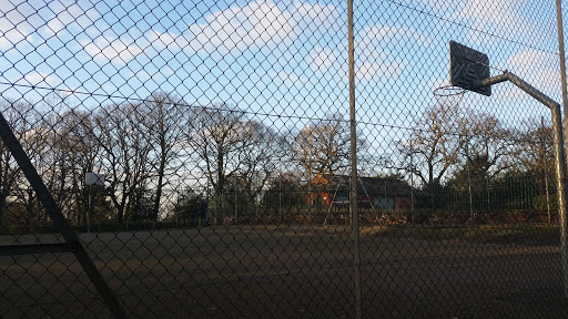Grangewood Basketball Courts 