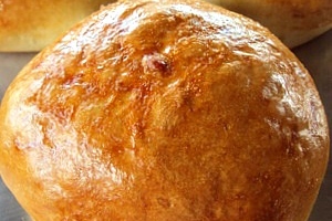 Italian Bread Bowls