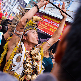 Mandau by A Rahman - People Street & Candids
