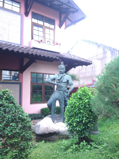 Gatot Kaca Statue