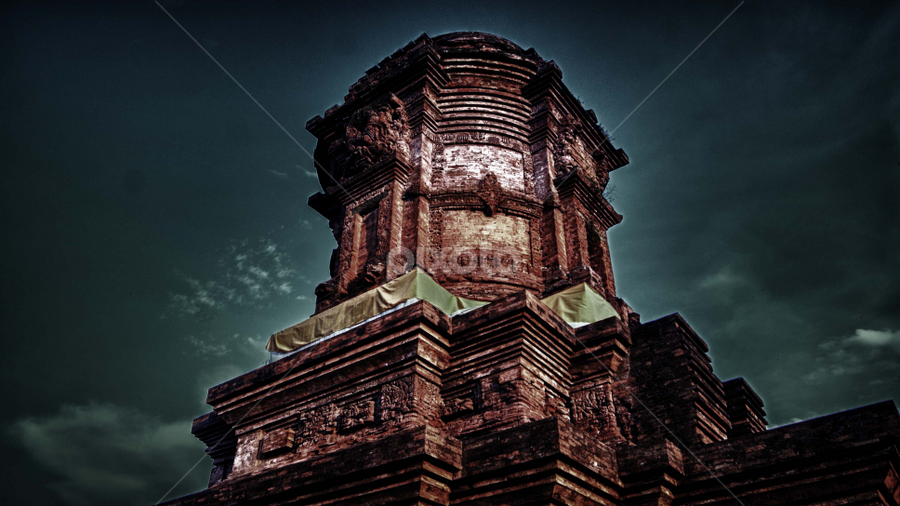 candi jabung by Eko Gumo'onk - Buildings & Architecture Architectural Detail