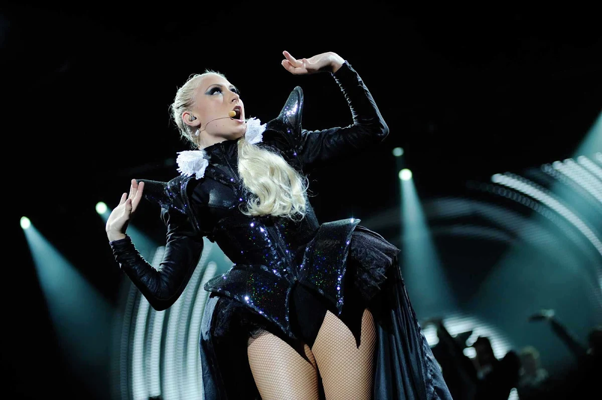 Carnival-Breeze-Divas-Show - A musical Divas show is one of the entertainment options when you sail on Carnival Breeze.