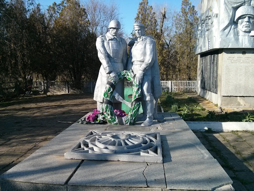 Памятник Солдатам Нововасильевки