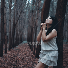 in the forest by Fauzhy Lestyawan - People Portraits of Women