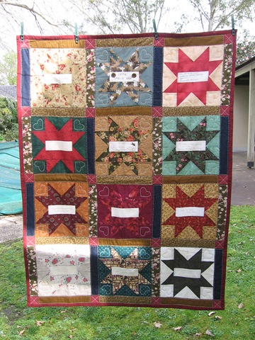 [Friendship Block Swap Quilt 2007[2].jpg]