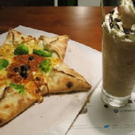 Pizza Factory 披薩工廠