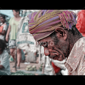 Lonely old man by Jnr Lavigne - People Portraits of Men
