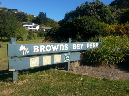 Browns Bay Park