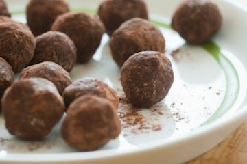 Cocoa-Oat Truffles