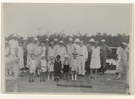 Groepsfoto op de kade