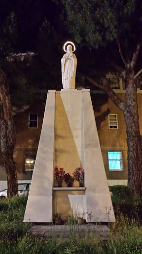 Statua Di Maria Vergine