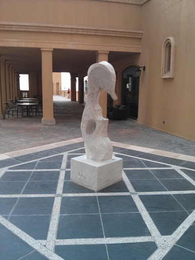 Bahar Statue