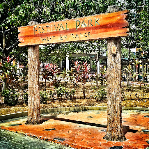 Festival Park West Entrance