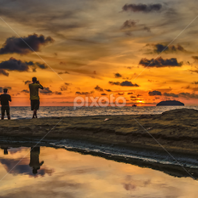 Enjoying The Sunset by Waily Harem - People Street & Candids