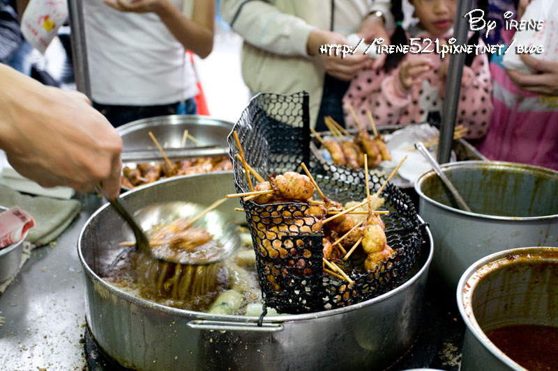 【宜蘭市】銅板美食．東門夜市十元炸物+嘟好燒