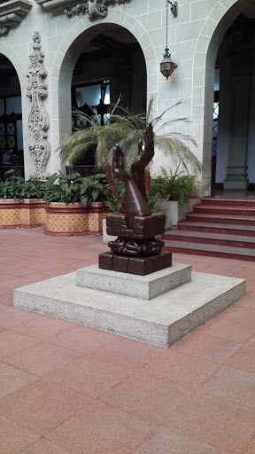 Peace Monument, Palacio Nacional