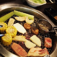 燒肉眾精緻炭火燒肉