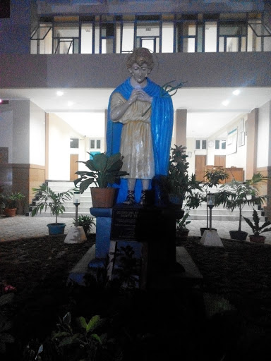 santo tarcisius statue