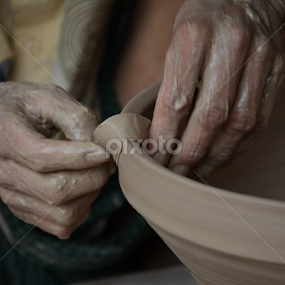 by Rakesh Sharma - Artistic Objects Cups, Plates & Utensils