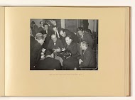 ... "Maar mijne heren, ik kan U geen nieuws vertellen, dat er niet is"