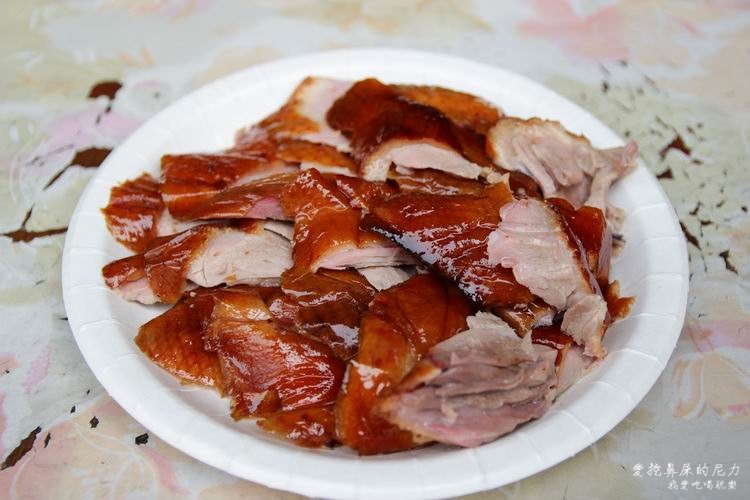 高雄鳳山。志華北平烤鴨、豐榮蒸飯店之內行人推薦