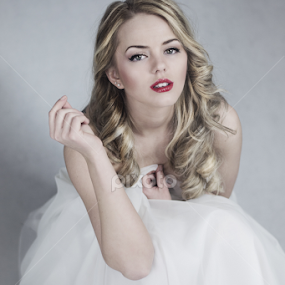 Ruta by Iwona Kwiatkowska - People Portraits of Women
