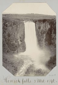 Gezicht op Howick Falls te Howick, Zuid-Afrika