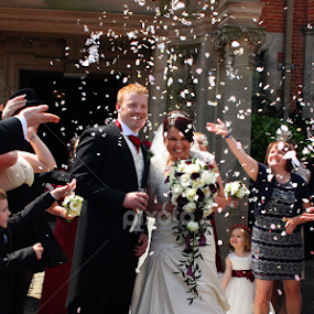 Wedding Confetti by Helen Matten - Wedding Bride & Groom