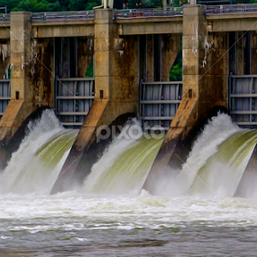 Chickamauga Dam by Jermaine Pollard - Landscapes Waterscapes