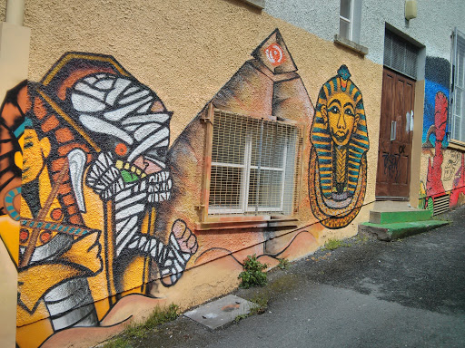 Mummy Street Art