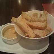 Jolly手工釀啤酒泰食餐廳