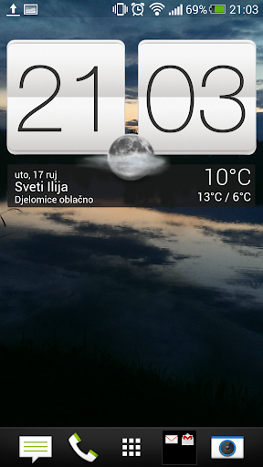 HTC Sense 5 clock and weather