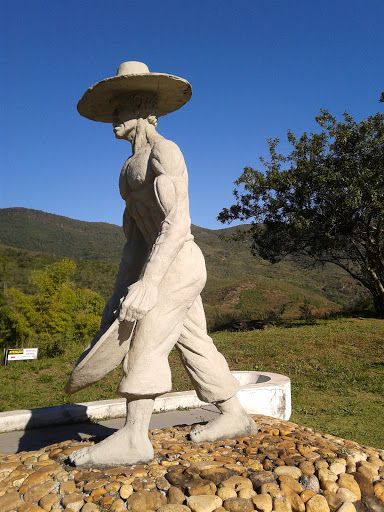 Estátua Do Garimpeiro